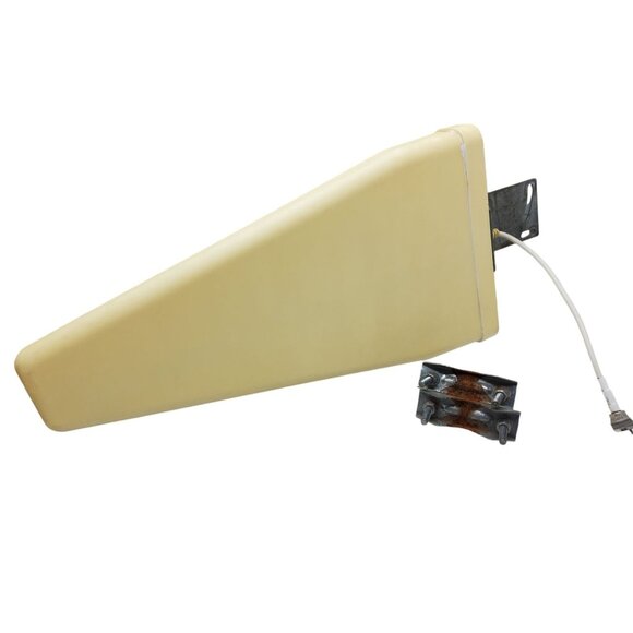12 dBi Log Periodic/ Yagi Wifi Booster Antenna 4G LTE Wi-Fi 50-Ohm 698-2700MHz - Picture 1 of 3
